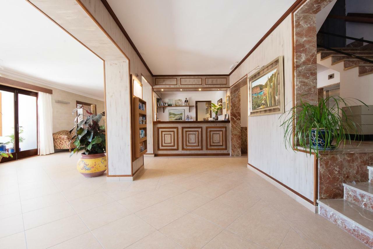 Hotel Playa Mondrago Portopetro 외부 사진